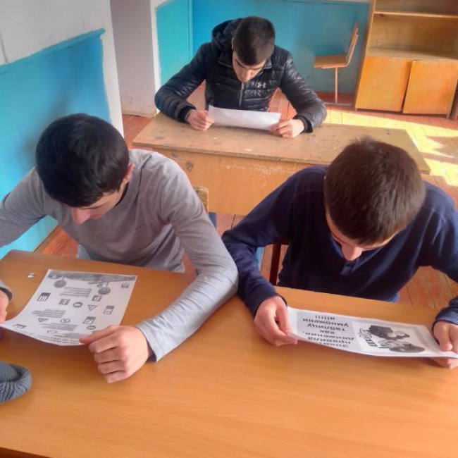 Акция по безопасности дорожного движения "С днем защитника Отечества" Акция по безопасности дорожного движения "С днем защитника Отечества"