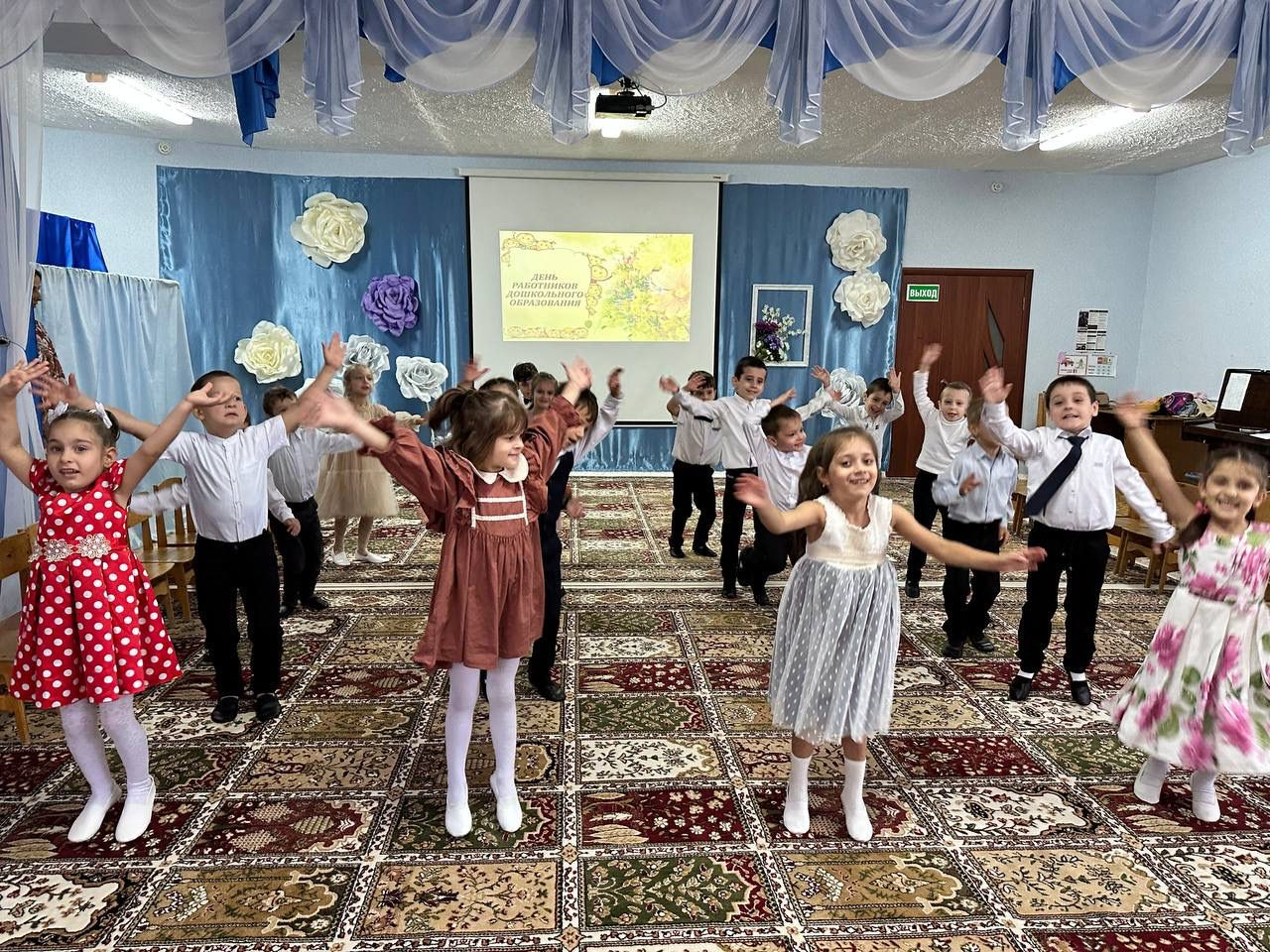 Праздничное мероприятие "День дошкольного работника" (27.09.2023 г.) Праздничное мероприятие "День дошкольного работника" (27.09.2023 г.)