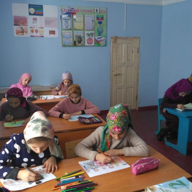 Конкурс на лучший рисунок среди учащиеся 5-7 классов, приуроченный к 100-летию образования ДАССР.