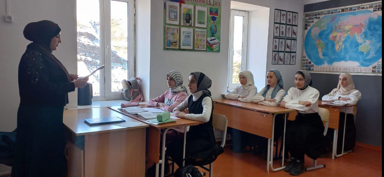 Тематические классные часы, посвященные Международному дню родного языка