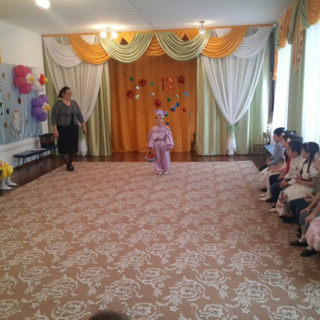 Праздник ко "Дню космонавтики".