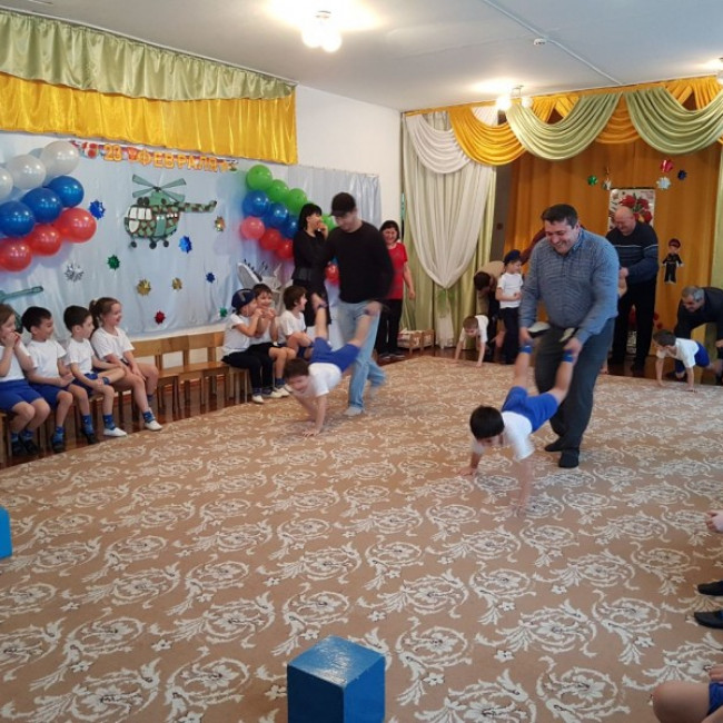 Мероприятие посвященное 23 февраля с участием родителей.