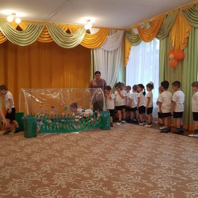 Открытое занятие по физической культуре в старшей "А"на тему : "Туристический поход!"