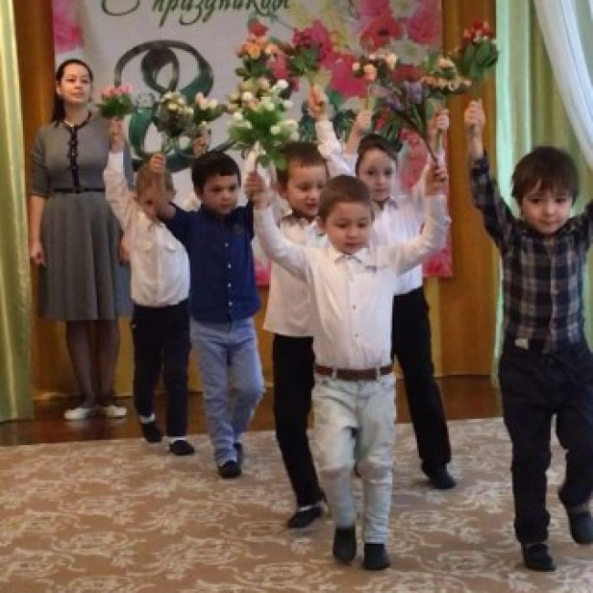 Мамин праздник -"8 марта"