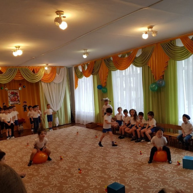 Мероприятие посвященное 23 февраля с участием родителей.