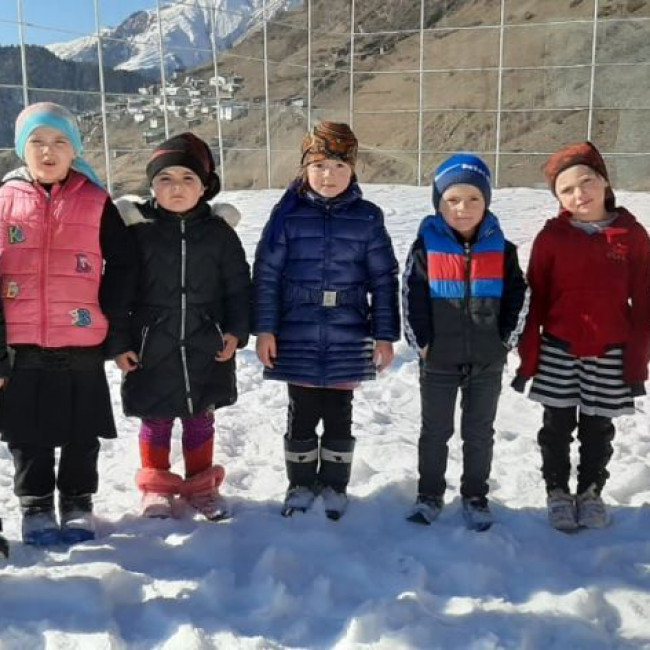 Дети на прогулке