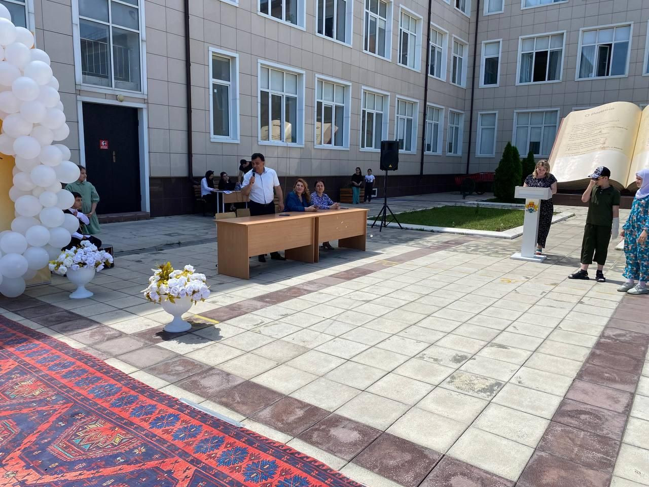 Открытие пришкольного лагеря "ЗВЁЗДОЧКА" Открытие пришкольного лагеря "ЗВЁЗДОЧКА"