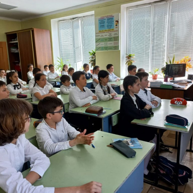 КЛАССНЫЙ ЧАС "ИМАМ ШАМИЛЬ" КЛАССНЫЙ ЧАС "ИМАМ ШАМИЛЬ"