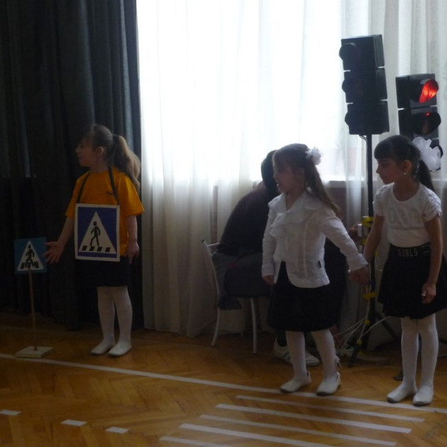 Азбука безопасности (ПДД) Азбука безопасности (ПДД)