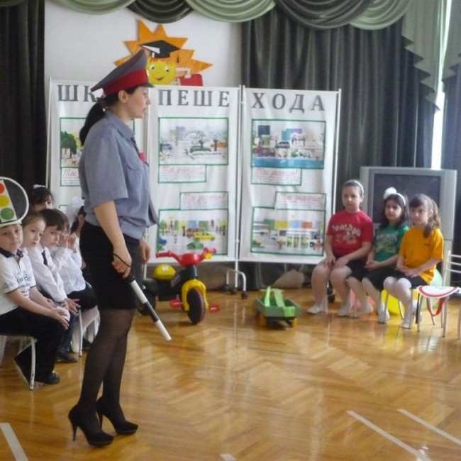 Азбука безопасности (ПДД) Азбука безопасности (ПДД)