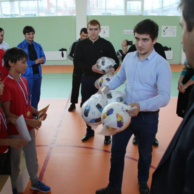 Чемпионат по Мини-футболу "Мяч здоровья" Чемпионат по Мини-футболу "Мяч здоровья"