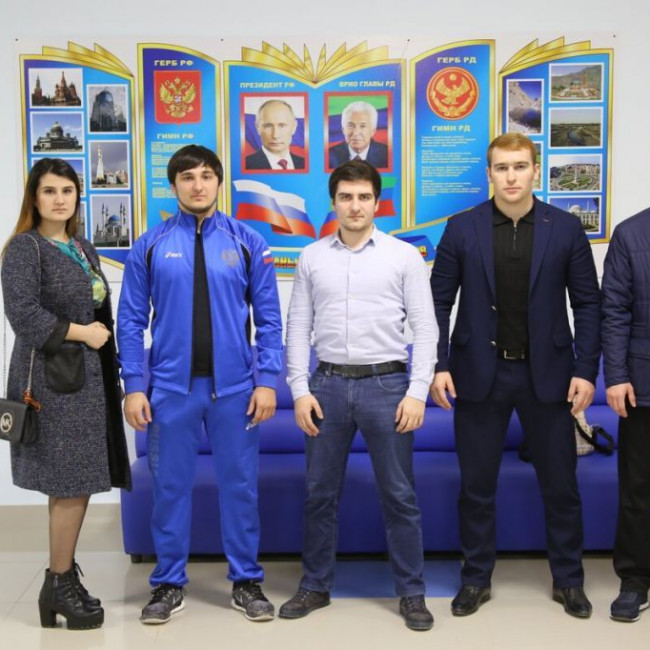 Чемпионат по Мини-футболу "Мяч здоровья" Чемпионат по Мини-футболу "Мяч здоровья"