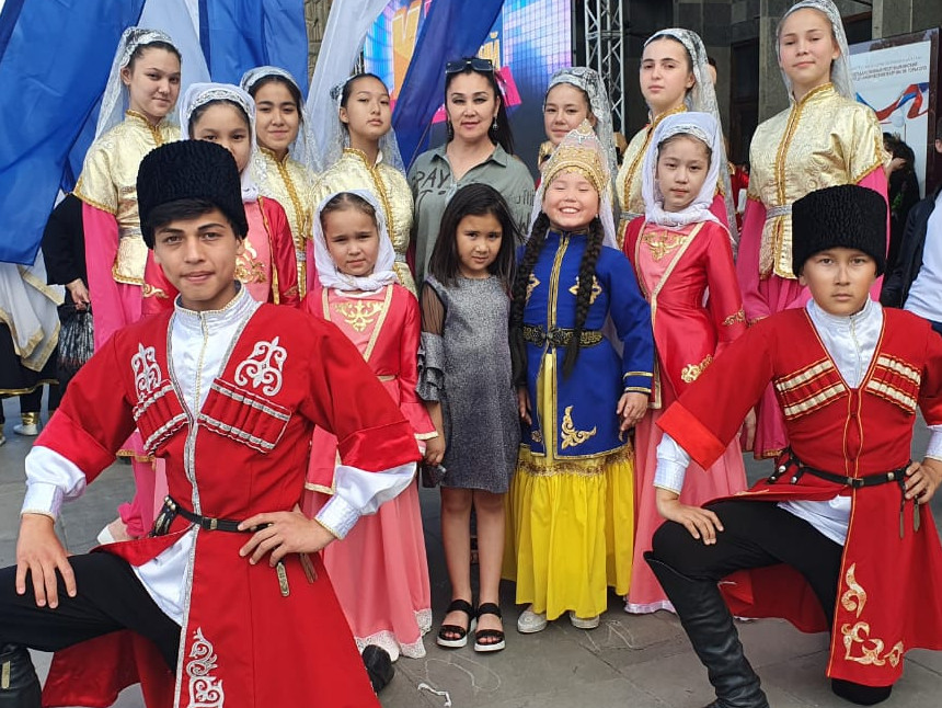 Танцевальная группа Танцевальная группа