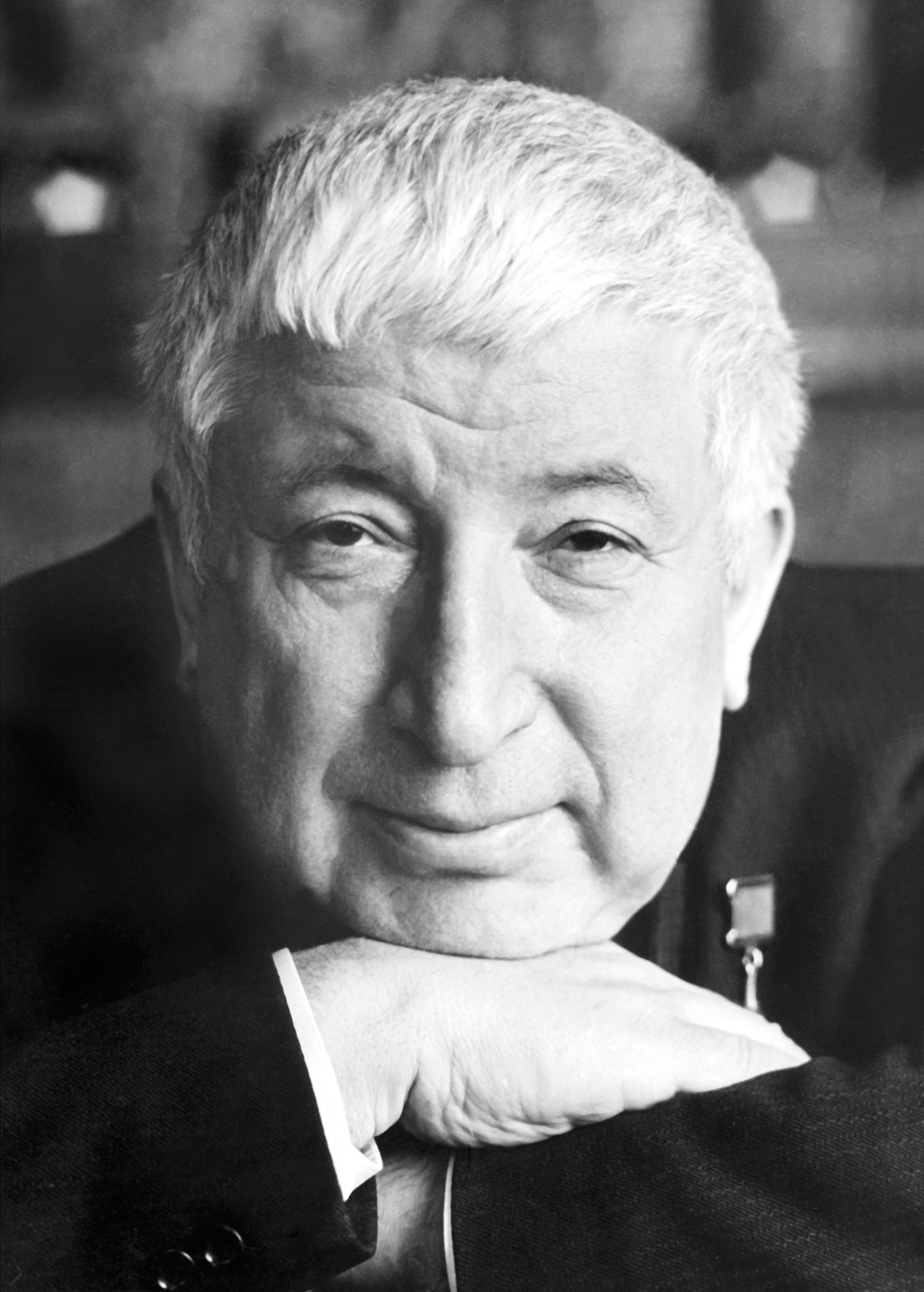 100 ЛЕТ РАСУЛУ ГАМЗАТОВУ 100 ЛЕТ РАСУЛУ ГАМЗАТОВУ