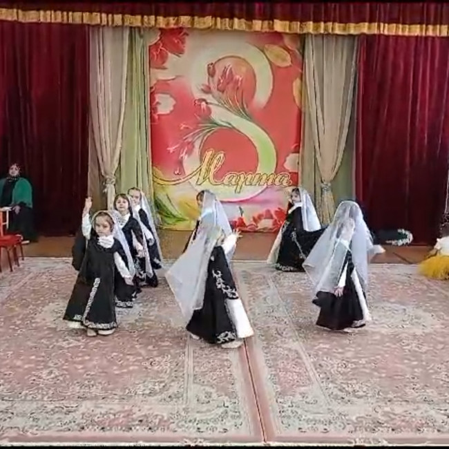 Утренник "Для милых дам"