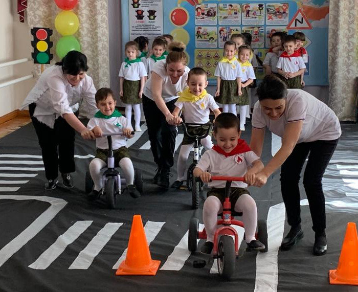 «За безопасность – всей семьёй»