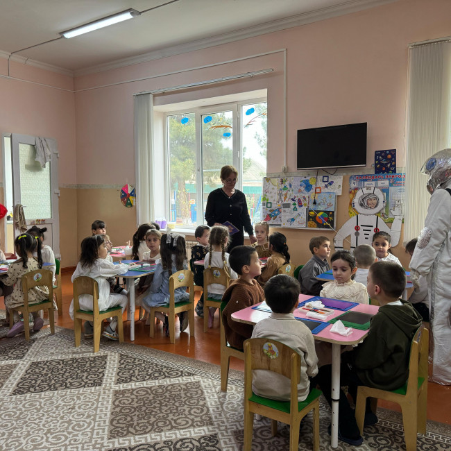 Участие в ООД в старшей группе 2 "Солнышко" в роли космонавта