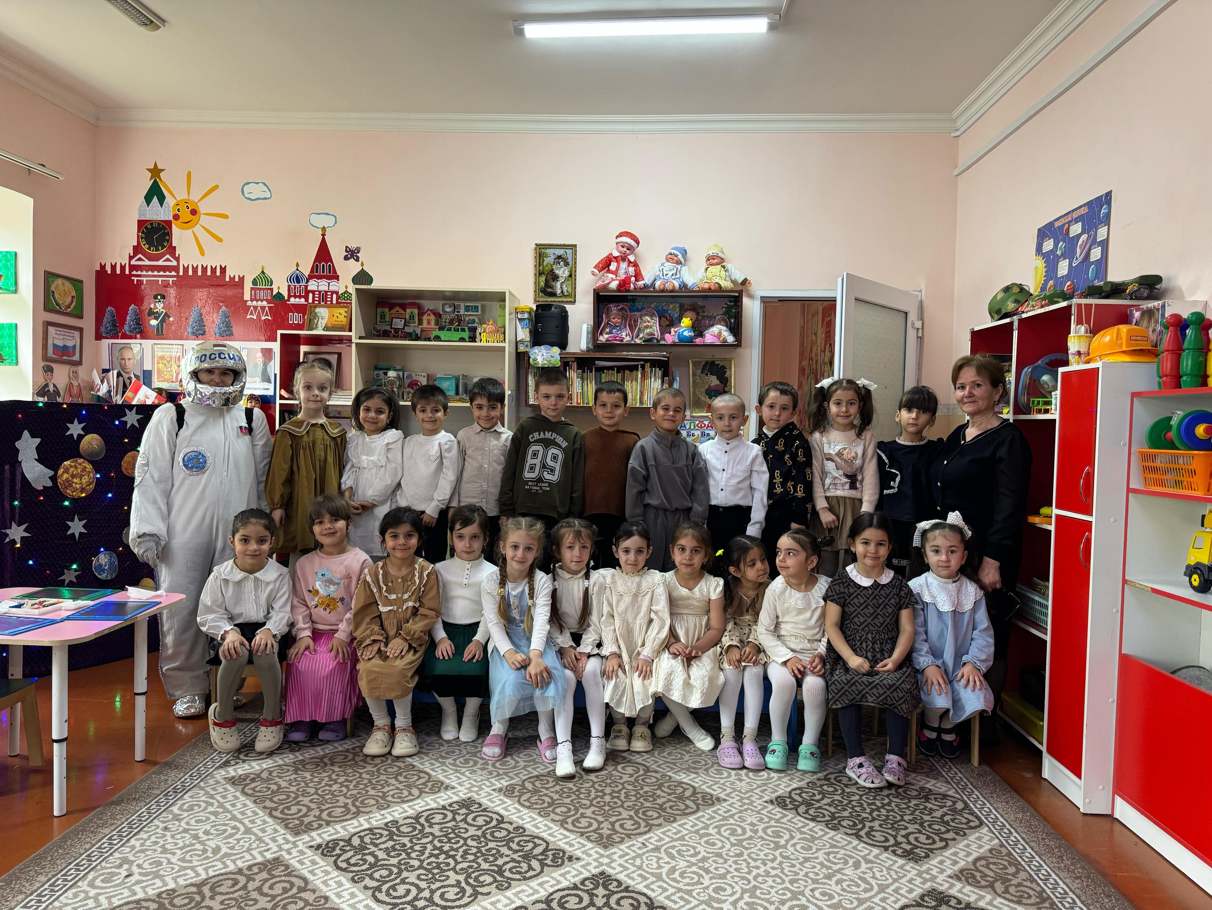Участие в ООД в старшей группе 2 "Солнышко" в роли космонавта
