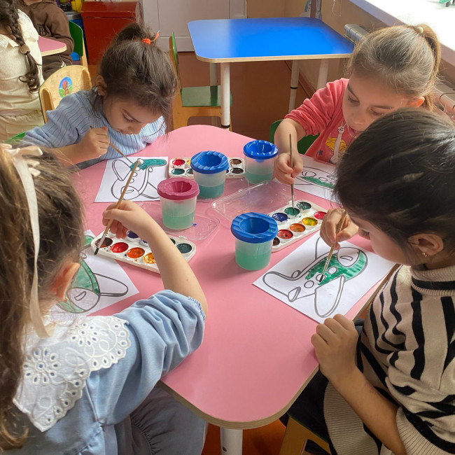 ООД по рисованию на тему:"Самолет"